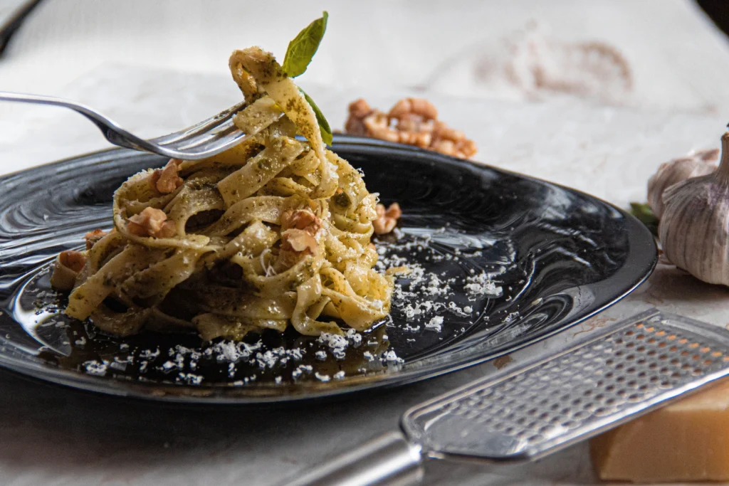 Trofie al pesto genovés en un restaurante de Liguria