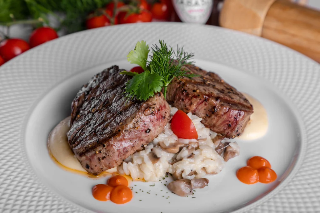 Risotto con filetes de perca, plato típico del Lago di Como